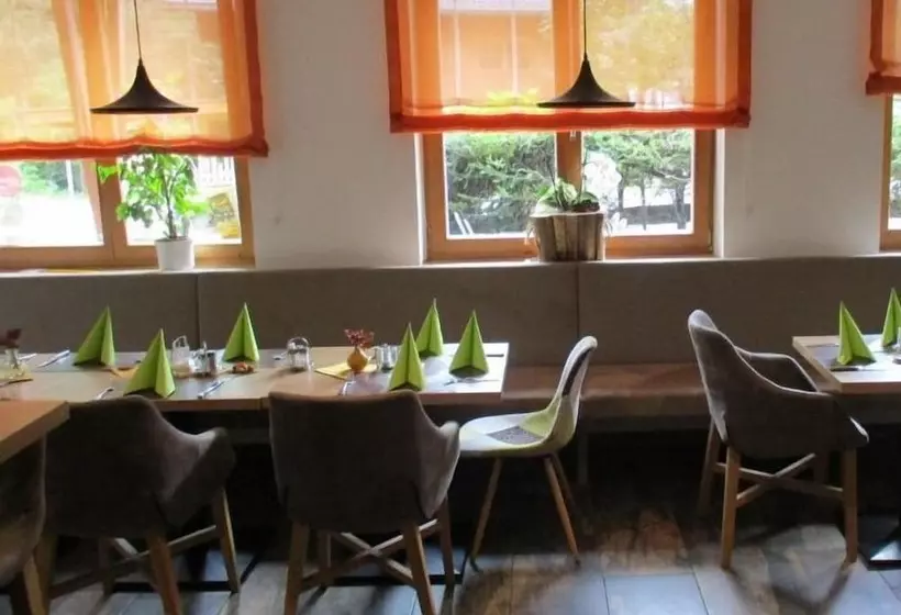 ペンション Aparthotel Garni Schranz