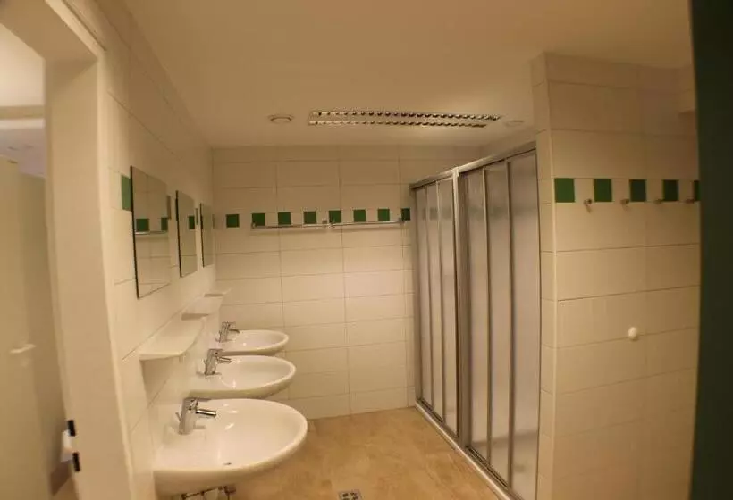 ペンション Jugendgästehaus St. Gilgen