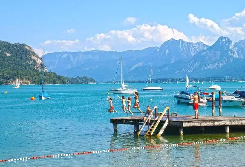 ペンション Jugendgästehaus St. Gilgen