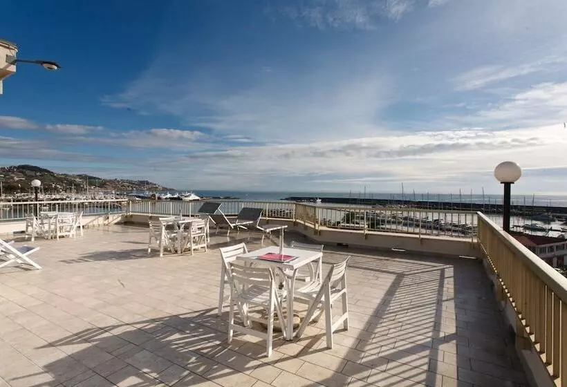 Residence Dei Due Porti