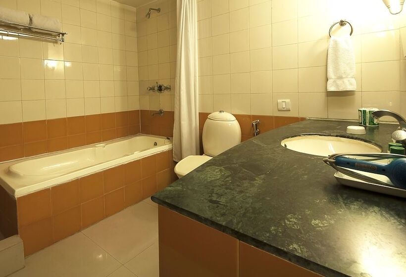 Ginger Hotel, Gurugram