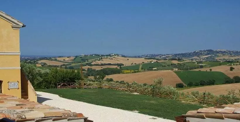 ホテル Agriturismo Al Crepuscolo