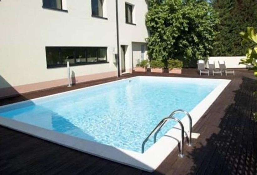 בית מלון כפרי Concorde