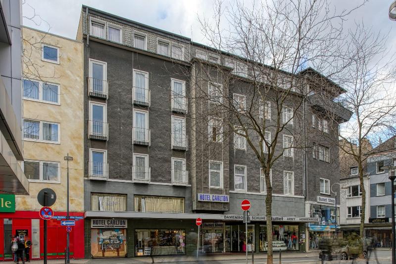 בית מלון כפרי Carlton