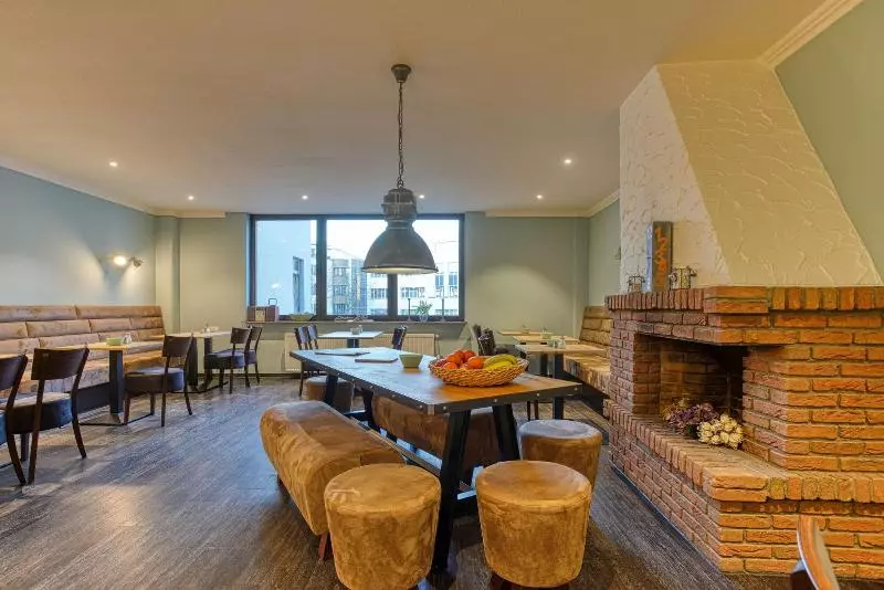 בית מלון כפרי Carlton