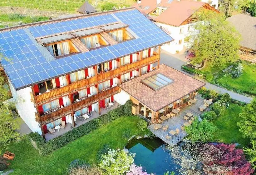 فندق Garni Partaneshof