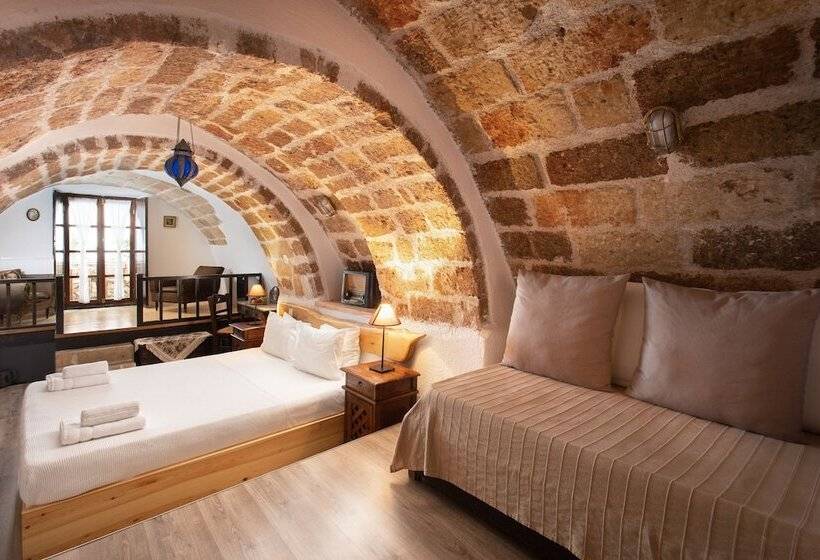 ホテル Pablito House