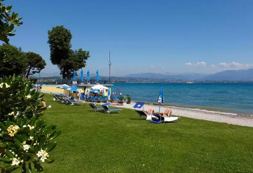 هتل Residence Spiaggia D'oro