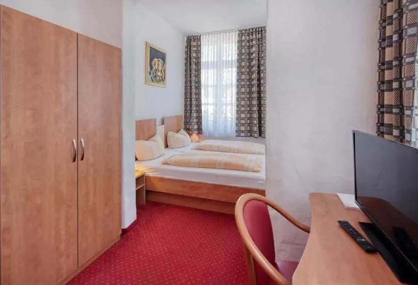 ホテル Restaurant Mathildenhof