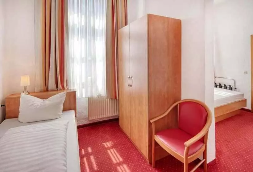 ホテル Restaurant Mathildenhof