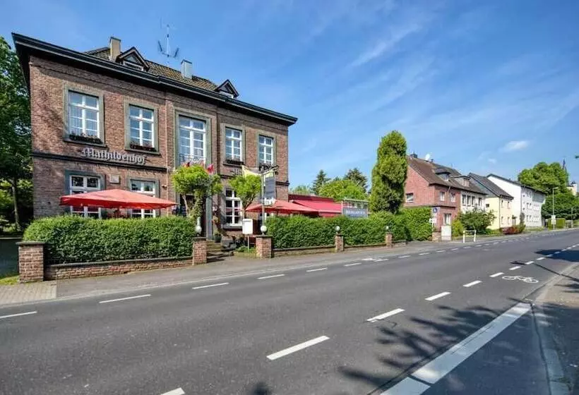 ホテル Restaurant Mathildenhof
