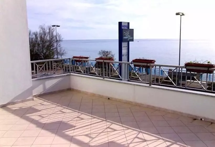 Отель Sea Garden