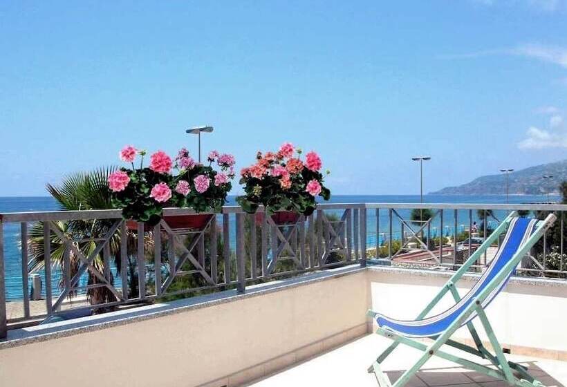 בית מלון כפרי Sea Garden