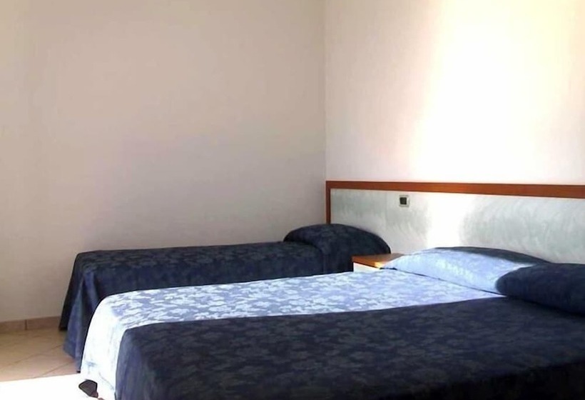 בית מלון כפרי Sea Garden