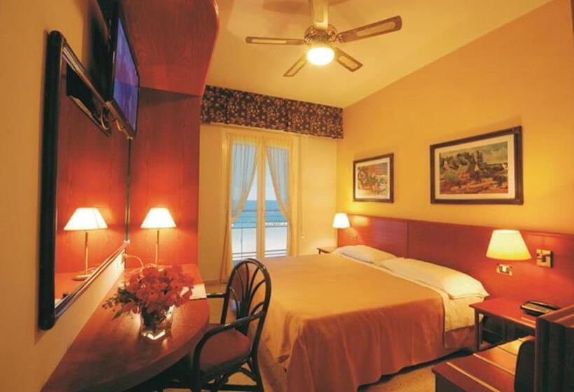 בית מלון כפרי Spiaggia