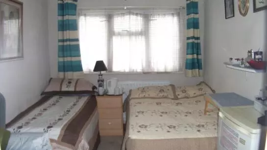 Pensionat Tinas London Guesthouse