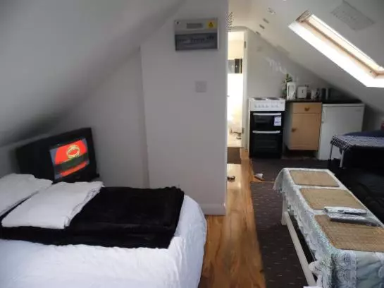 Pensionat Tinas London Guesthouse