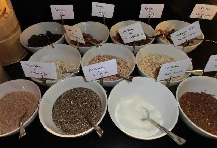 Отель Tirolerhof