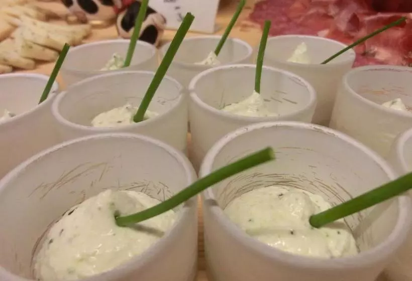 Отель Tirolerhof