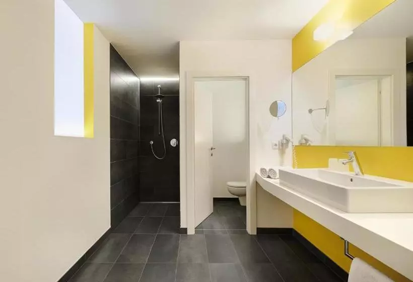 Отель Tirolerhof