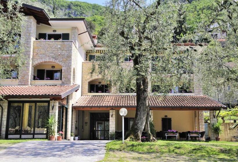 בית מלון כפרי Veronesi