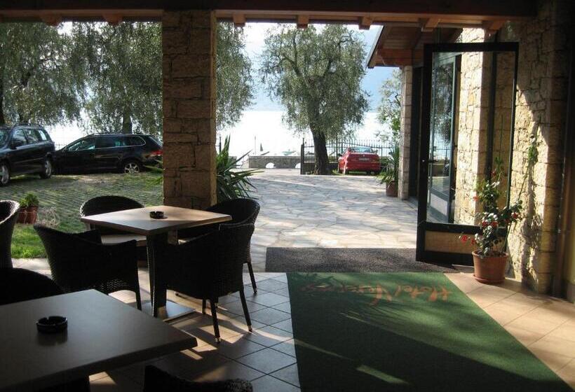 בית מלון כפרי Veronesi