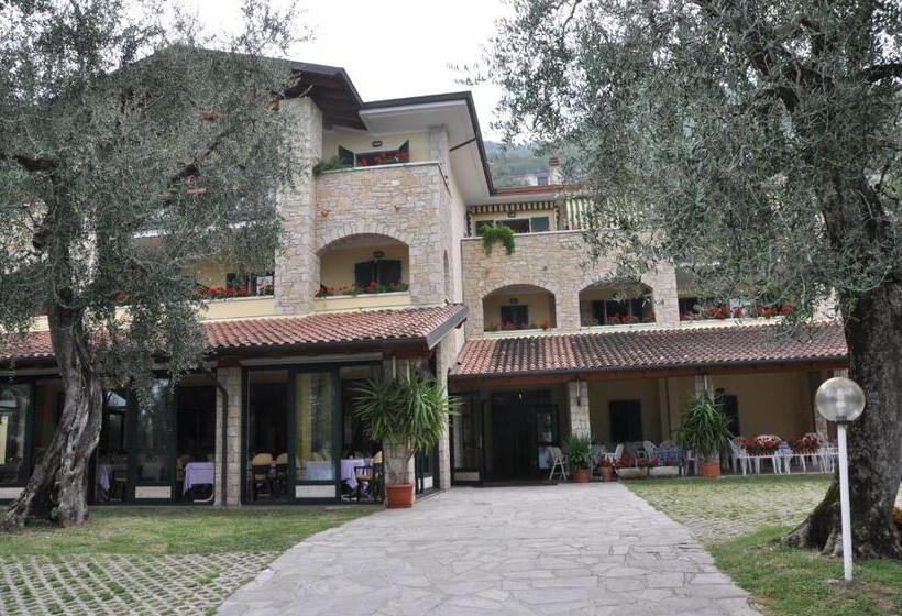 בית מלון כפרי Veronesi