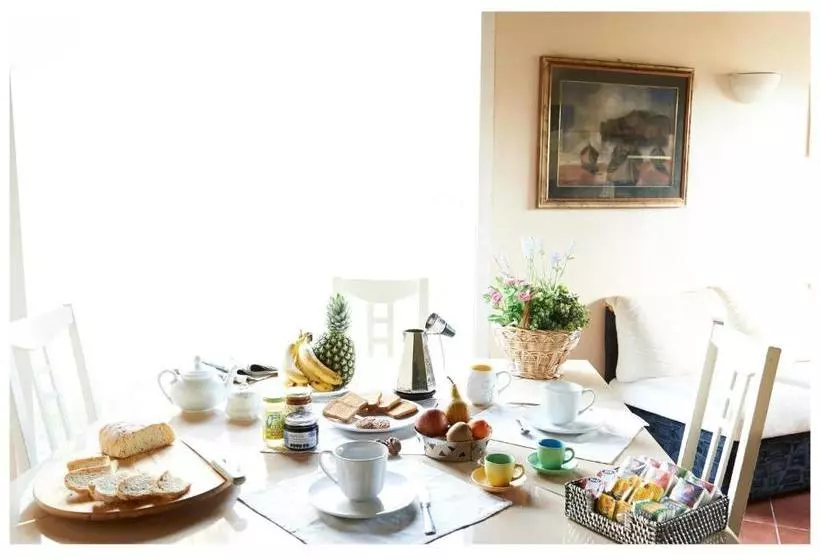 هتل Villino Fiorella