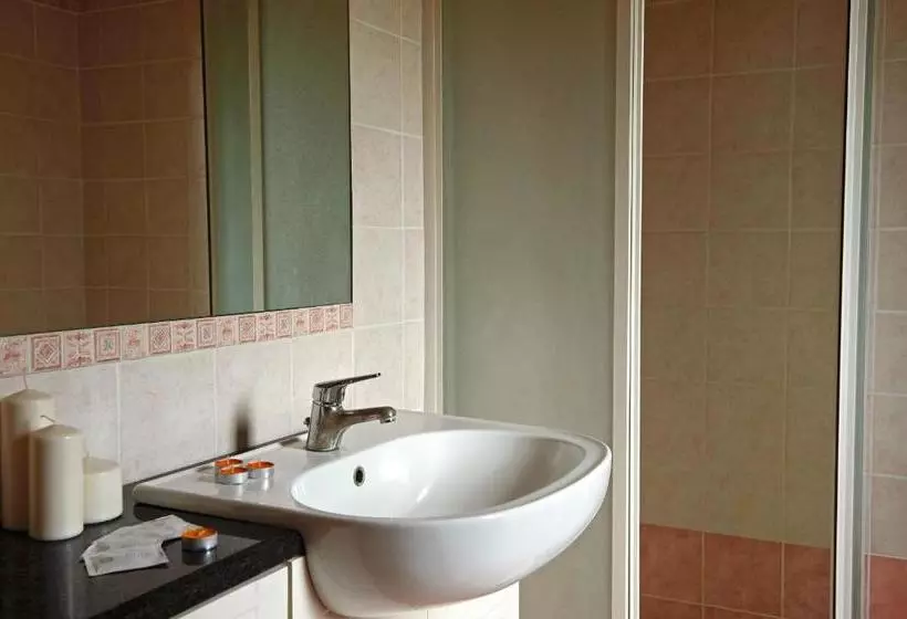 هتل Villino Fiorella