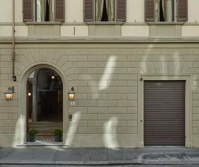 پانسیون Casa Howard Firenze   Residenza D Epoca