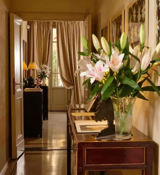 پانسیون Casa Howard Firenze   Residenza D Epoca