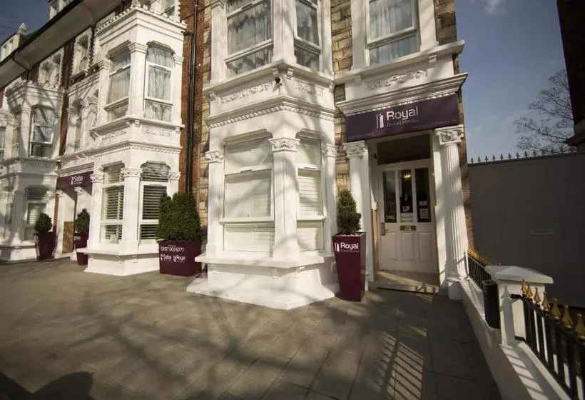 پانسیون Royal Guest House By Saba