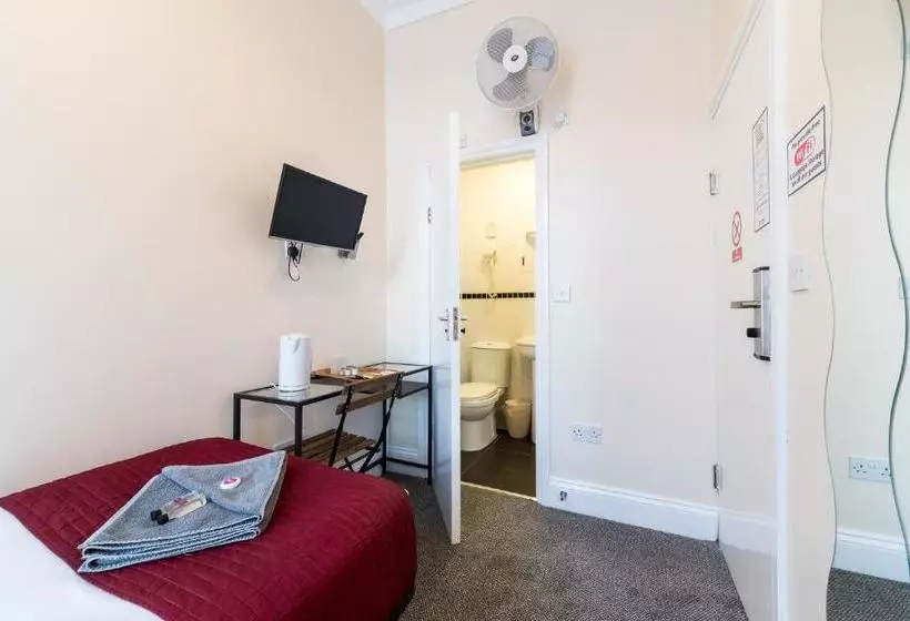 پانسیون Royal Guest House By Saba