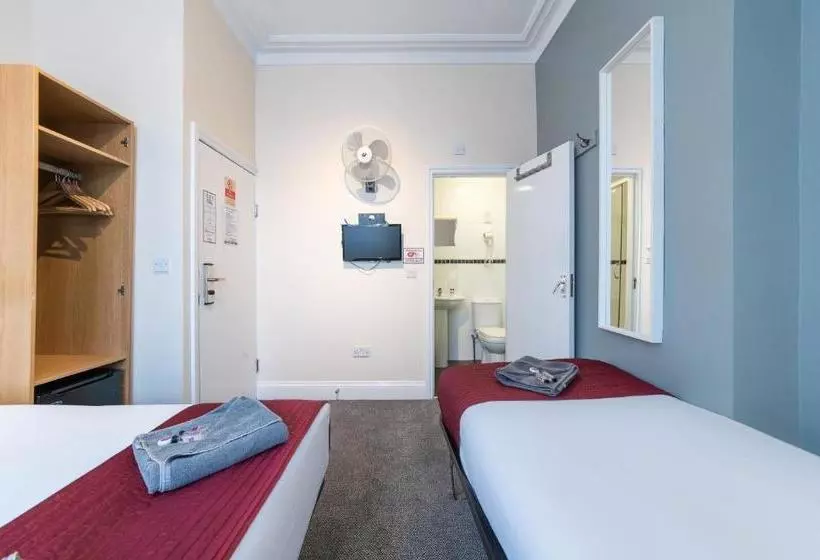 پانسیون Royal Guest House By Saba