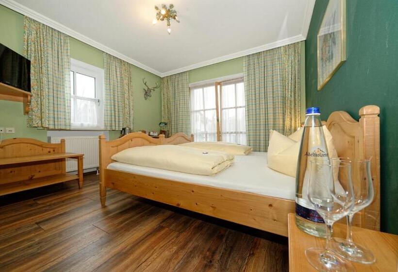 Pensão Zum Maximilian