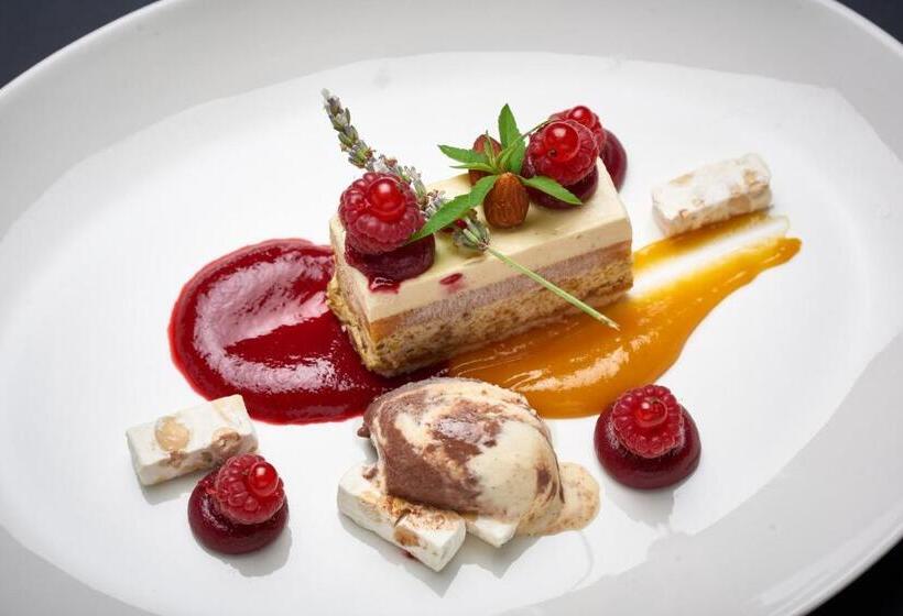 Hotel Burg Windeck S