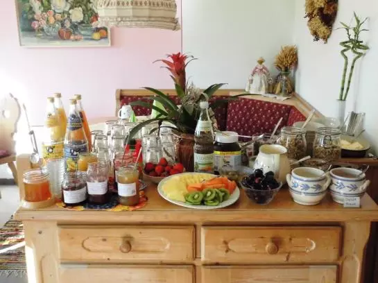 Отель Fränkischer Hahn