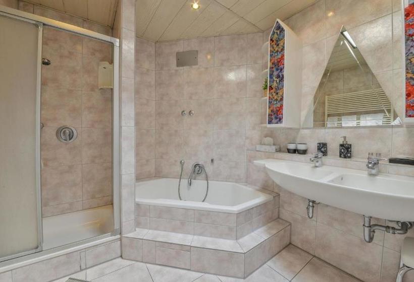 Отель Grüner Baum