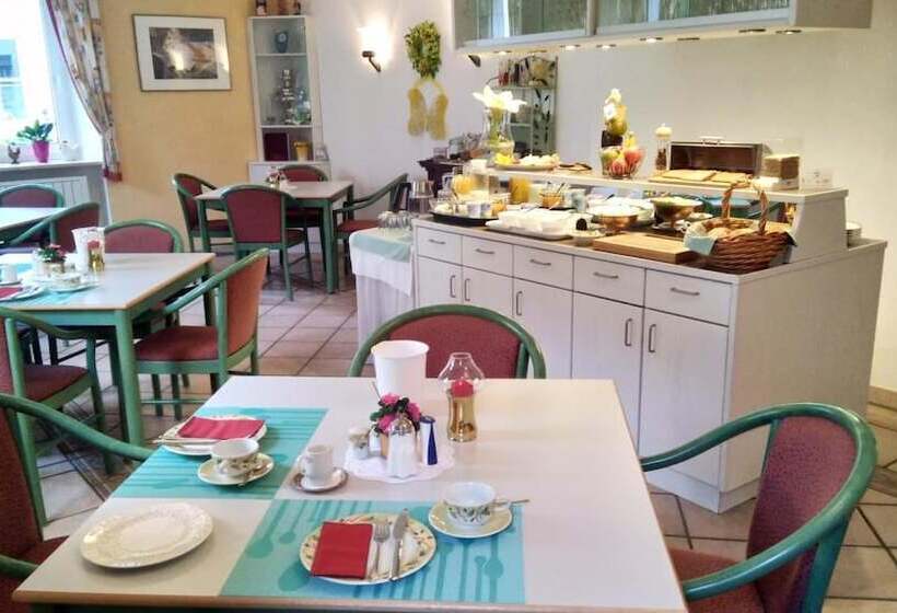 Haus Am Kurpark Hotel Garni