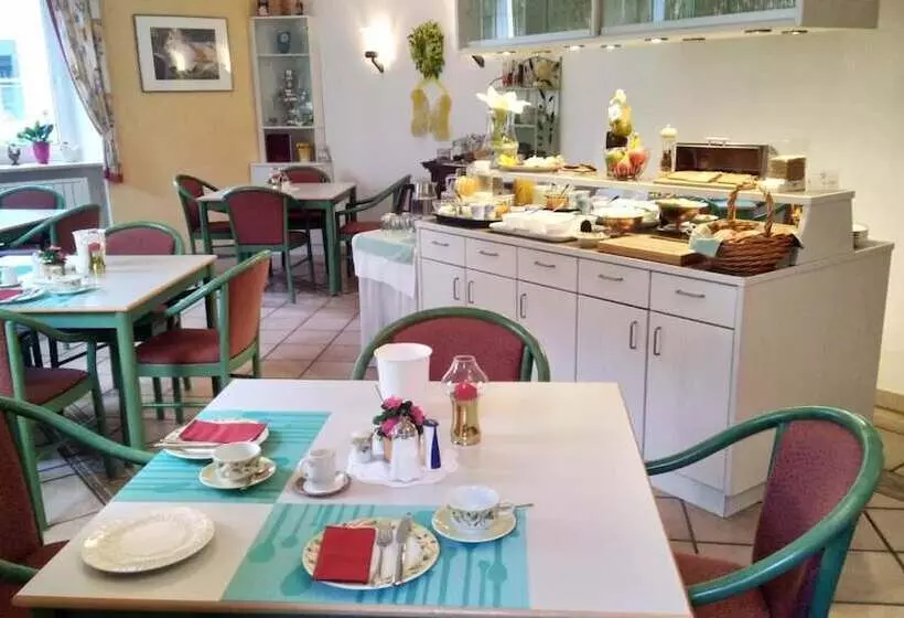 Haus Am Kurpark Hotel Garni