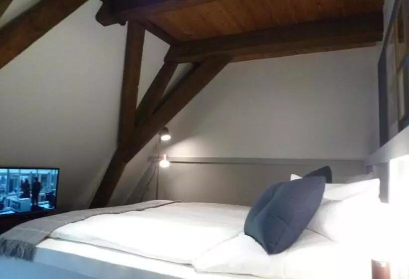 ホテル Hohes Haus