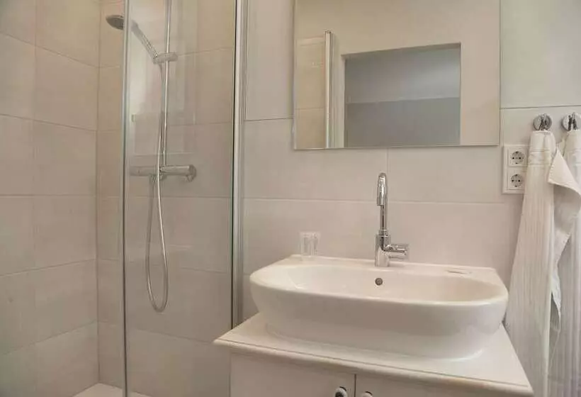 Отель Landidyll Landhaus Liesetal