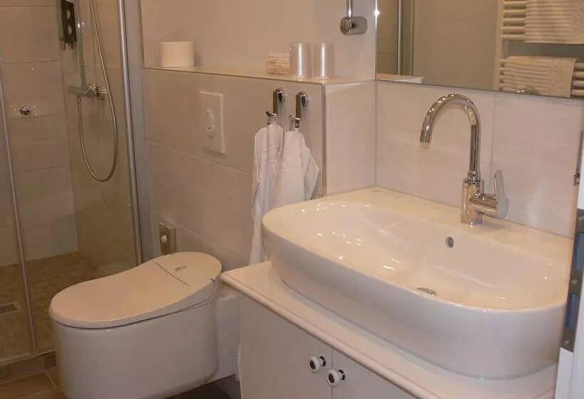 Отель Landidyll Landhaus Liesetal