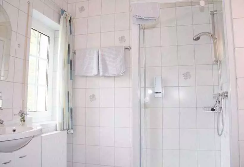 Отель Landidyll Landhaus Liesetal