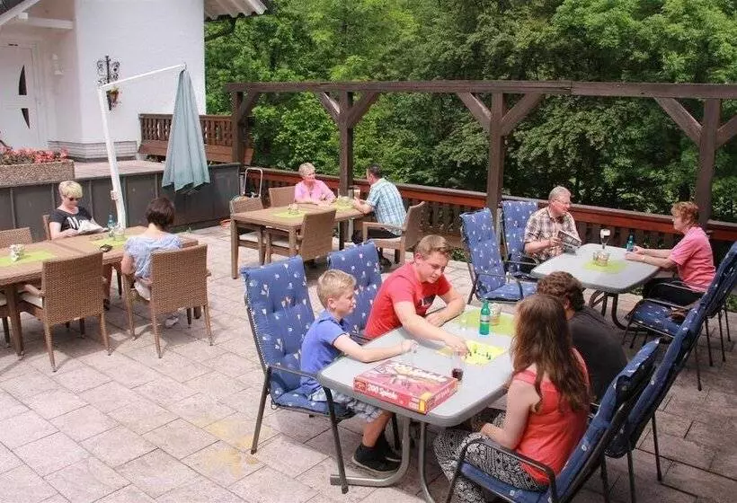 Отель Landidyll Landhaus Liesetal