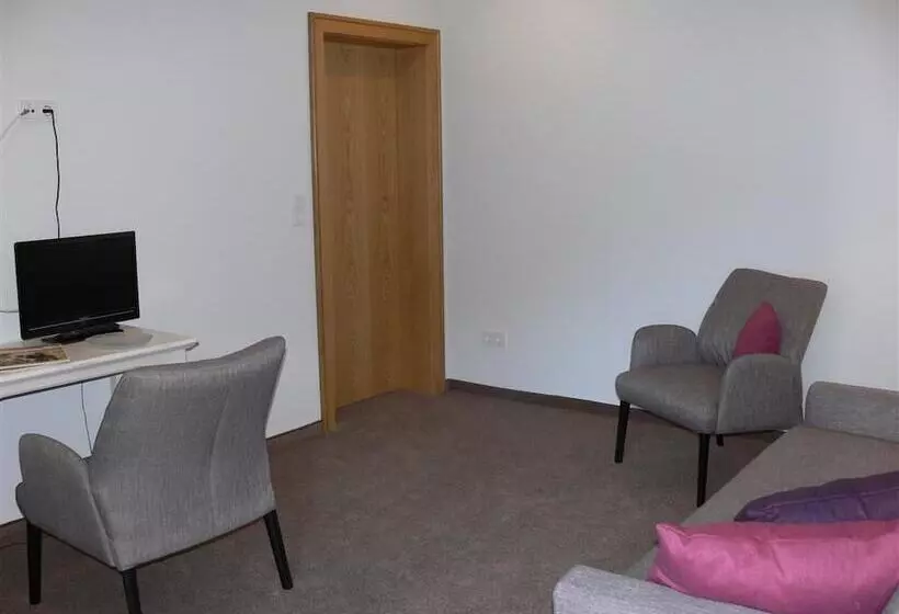 Отель Landidyll Landhaus Liesetal