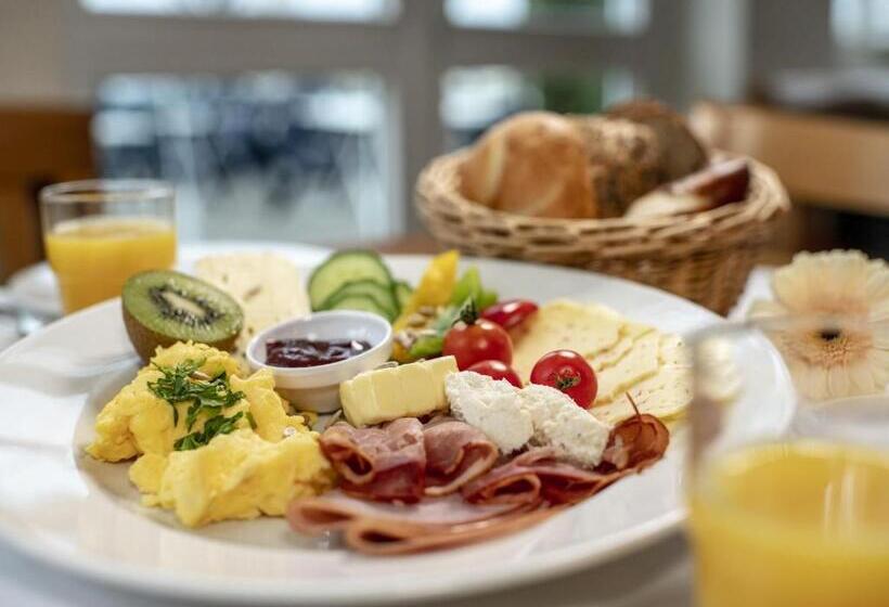 Отель Luitpold Am See