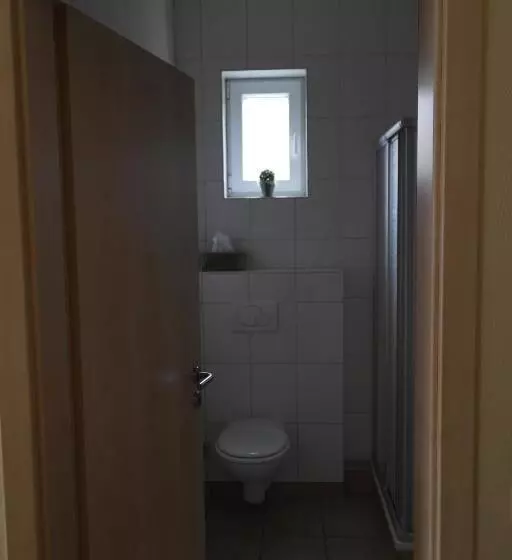 Отель Pit Lane Home Of Motorsport