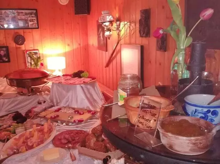 酒店 Restaurant Lindenhof