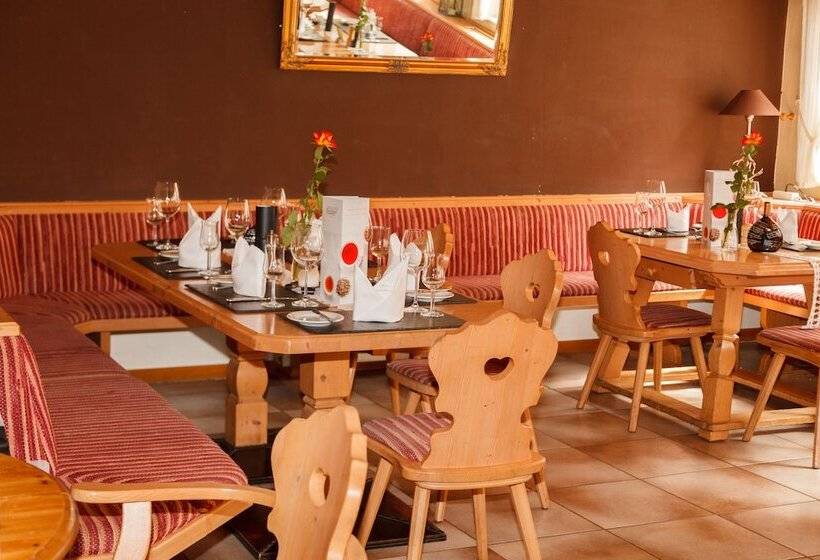 酒店 Restaurant Lindenhof